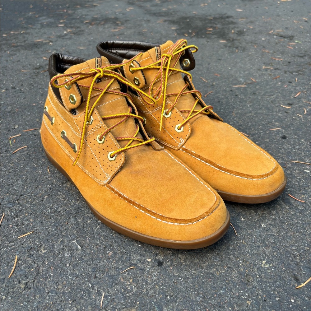 Timberland Men's Chukka Shoes in Tan Suede